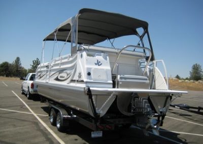2011 JC 266 TRITOON *LOADED WITH FACOTRY UPGRADES! 5.7L 300HP I/O