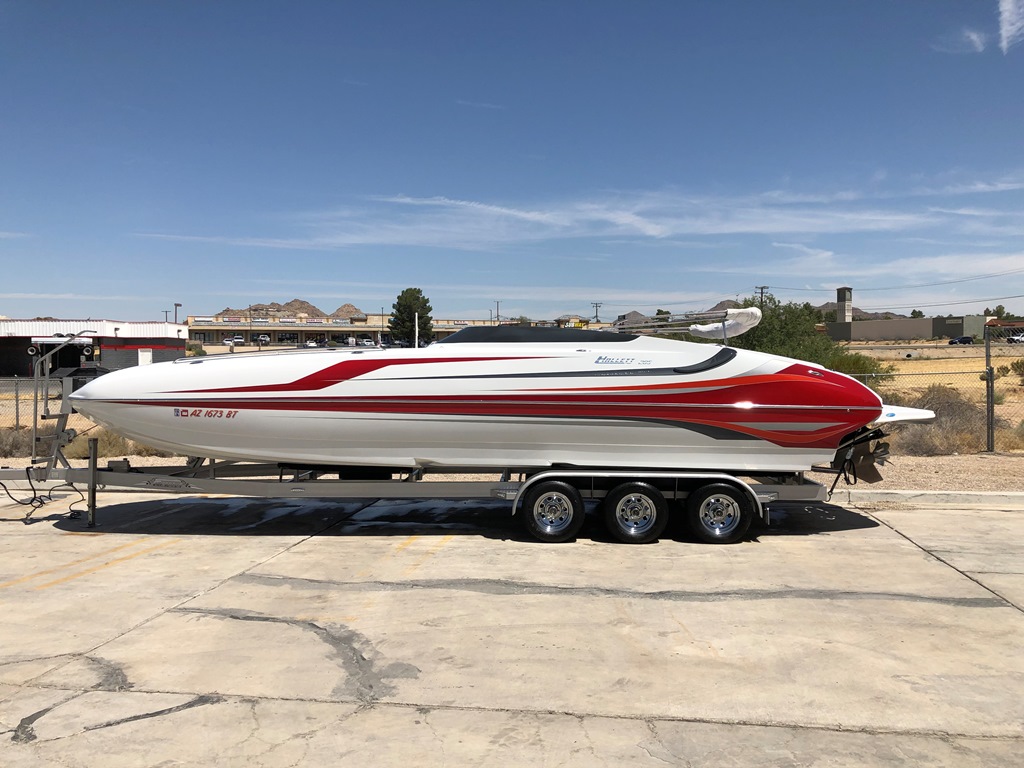 2014 Hallett 285 Deck Boat *Mercury Racing 525* Over 20K in factory upgrades