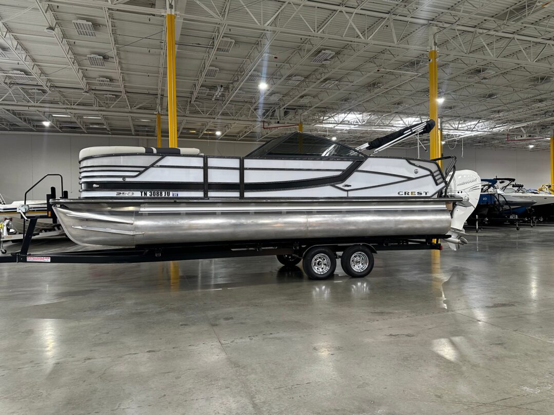 ******SOLD*****2021 Crest Continental 250 Tritoon *Loaded and Must See this deal! Mercury 400 Verado