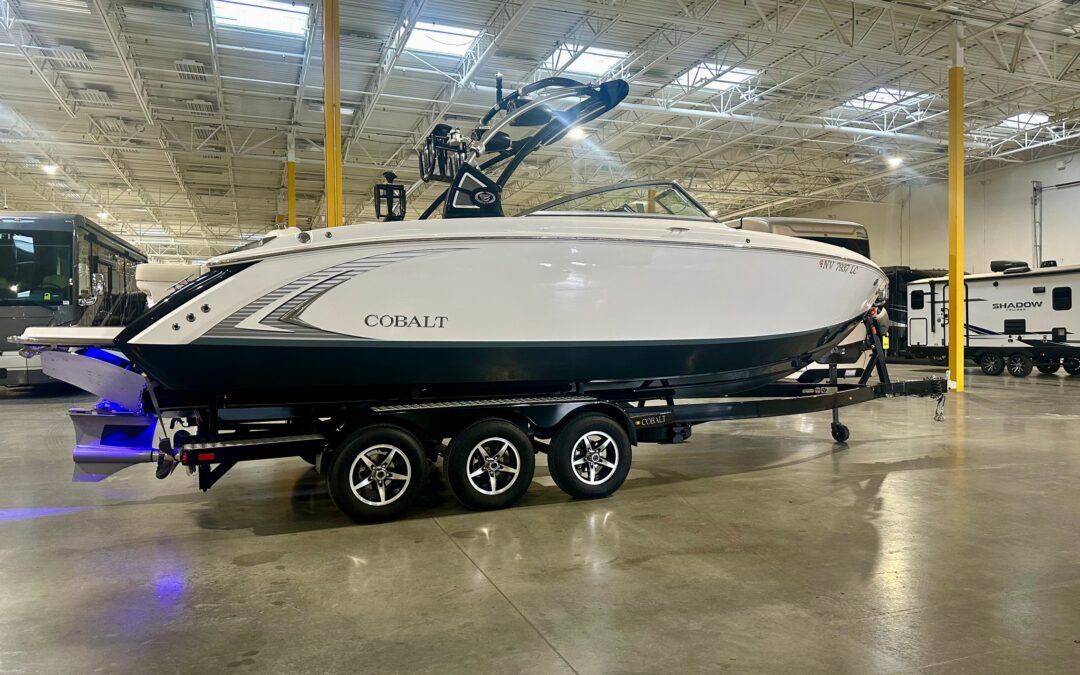 SOLD!!!! SOLD!!!!2021 Cobalt R7 Surf *Loaded and Rare Find with this Color Package! 8.1L Volvo 380HP
