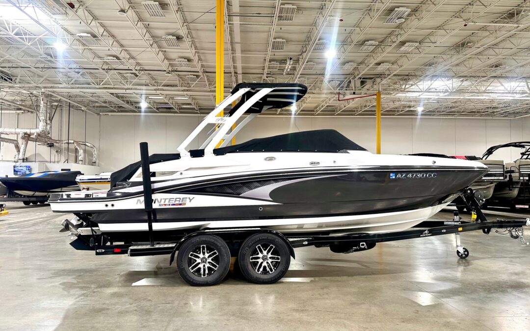 2021 Monterey M4 Deck Boat *****SOLD***