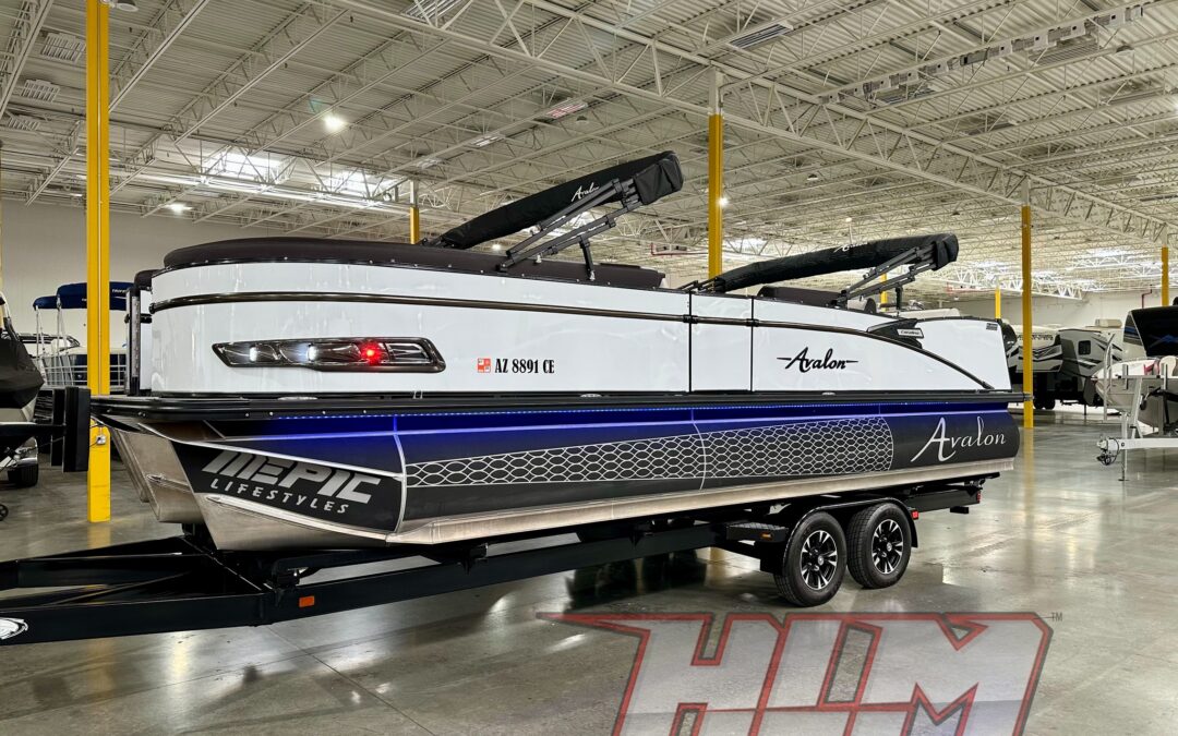 2023 Avalon 2585 VRL Catalina Platinum Tritoon *Mercury Racing 400R* 50 Hrs!