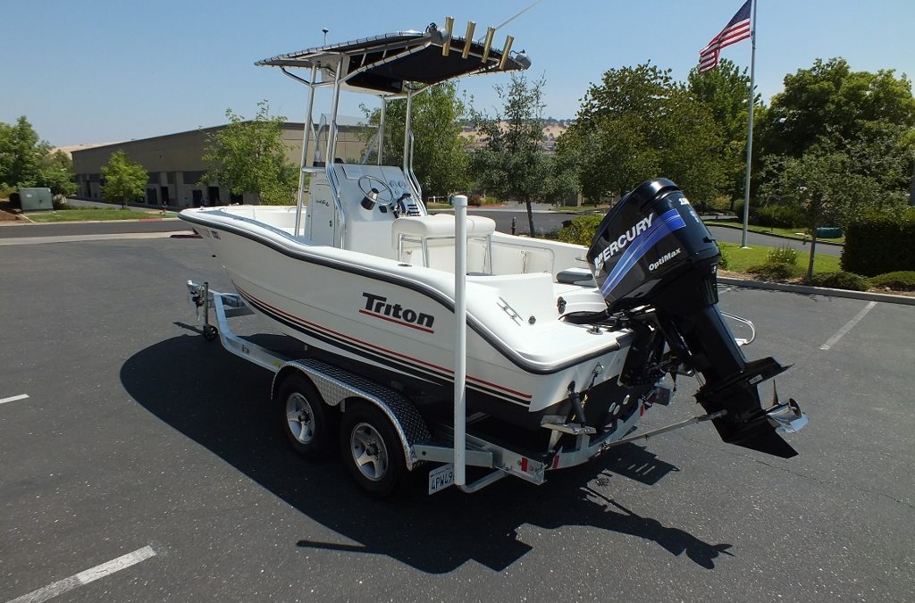 2006 Triton 20 Center console,SOLD